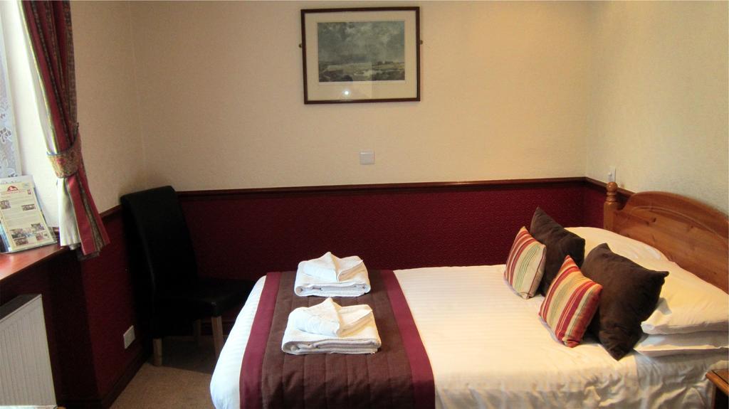 The Old White Lion Hotel Haworth Ruang foto